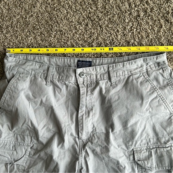Levi's Strauss & Co. Men's 36 Carrier Cargo 8" Shorts Light Gray Cotton Pockets - Picture 5 of 8
